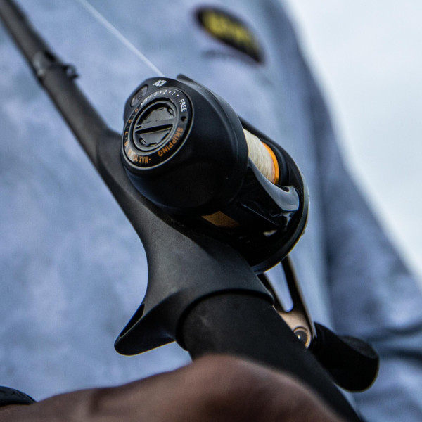 Team Pro SP Skipping and Pitching SLP 8.3:1 Baitcast Left Hand Reel