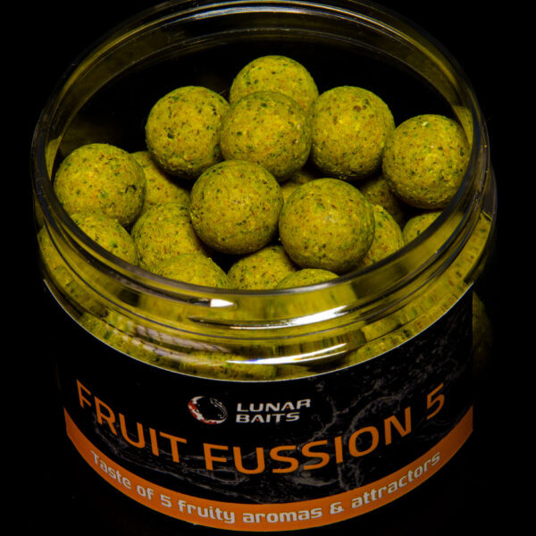 Lunar baits FRUIT FUSSION 5 wafter masalai (slyva, ananasas